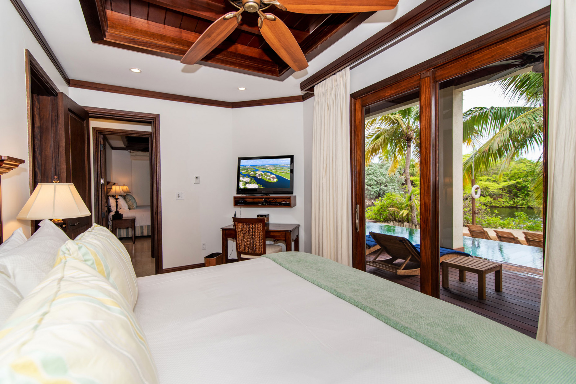 Deckhouses At The Ritz-carlton