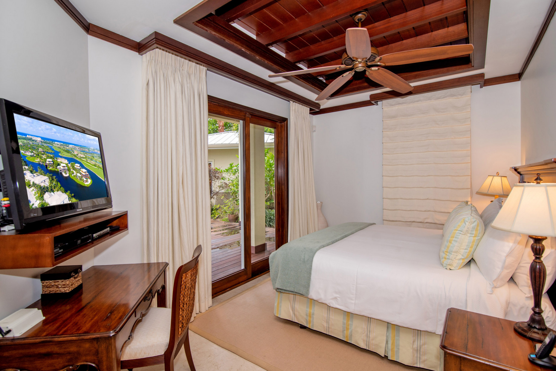 Deckhouses At The Ritz-carlton