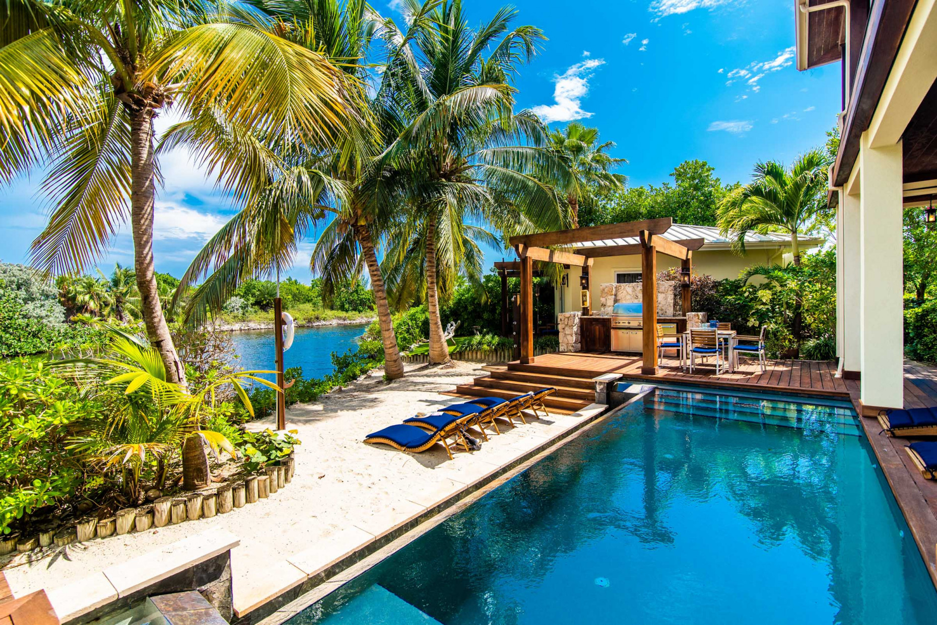 Deckhouses At The Ritz-carlton