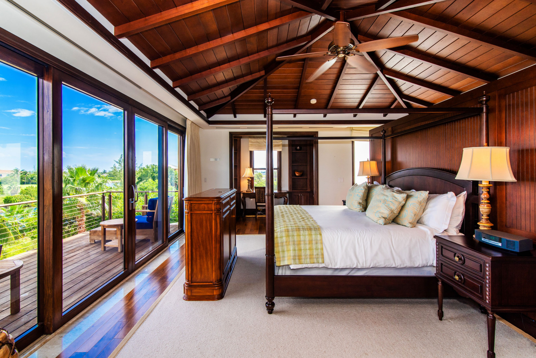 Deckhouses At The Ritz-carlton