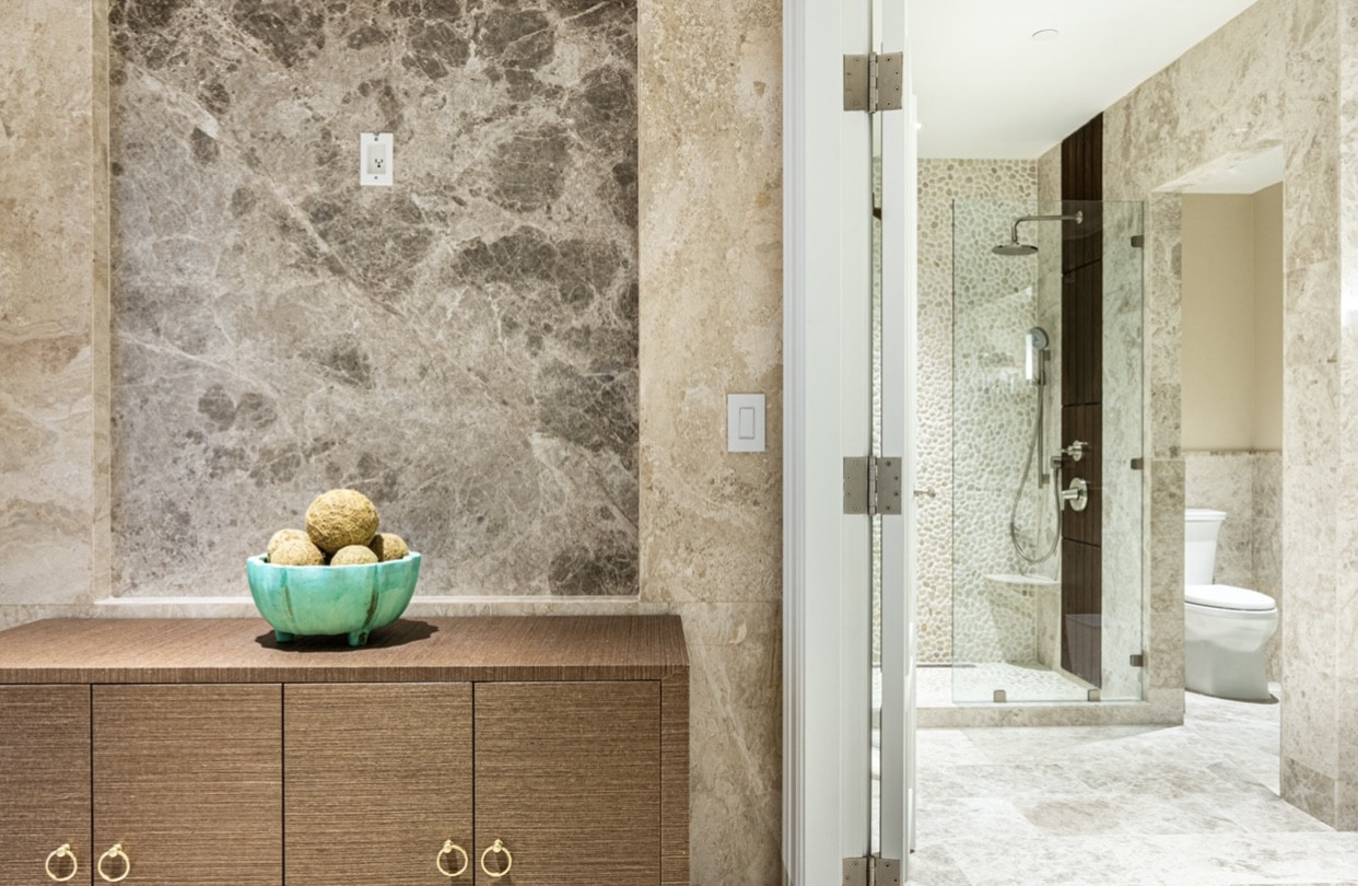 Ritz-carlton Residences #609