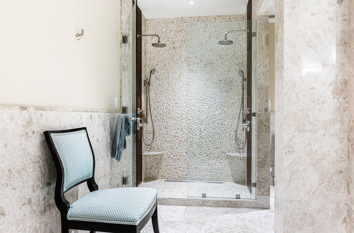 Ritz-carlton Residences #609