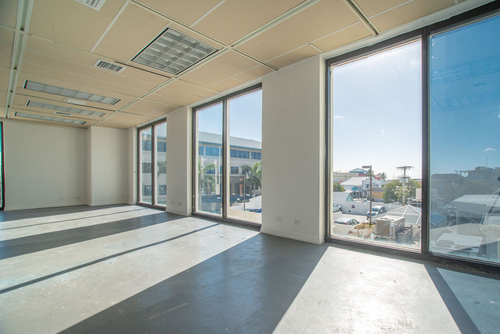ROYAL PLAZA, 3RD FLOOR SHARED OFFICE SUITES/STORAGE SUITES (pre-leasing)