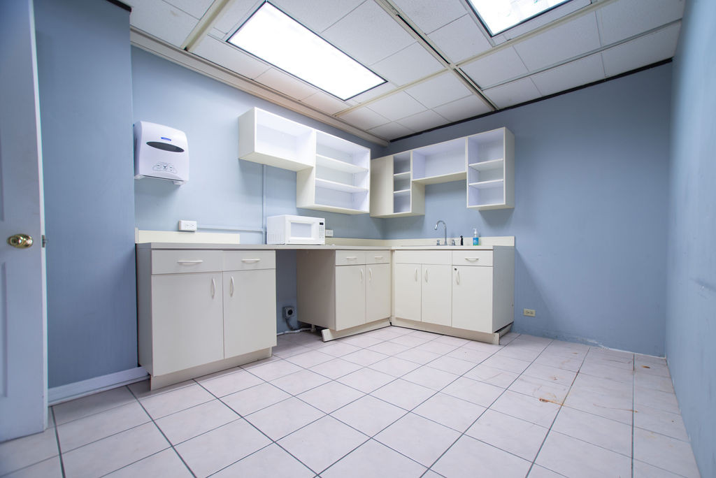 ROYAL PLAZA, 3RD FLOOR SHARED OFFICE SUITES/STORAGE SUITES (pre-leasing)