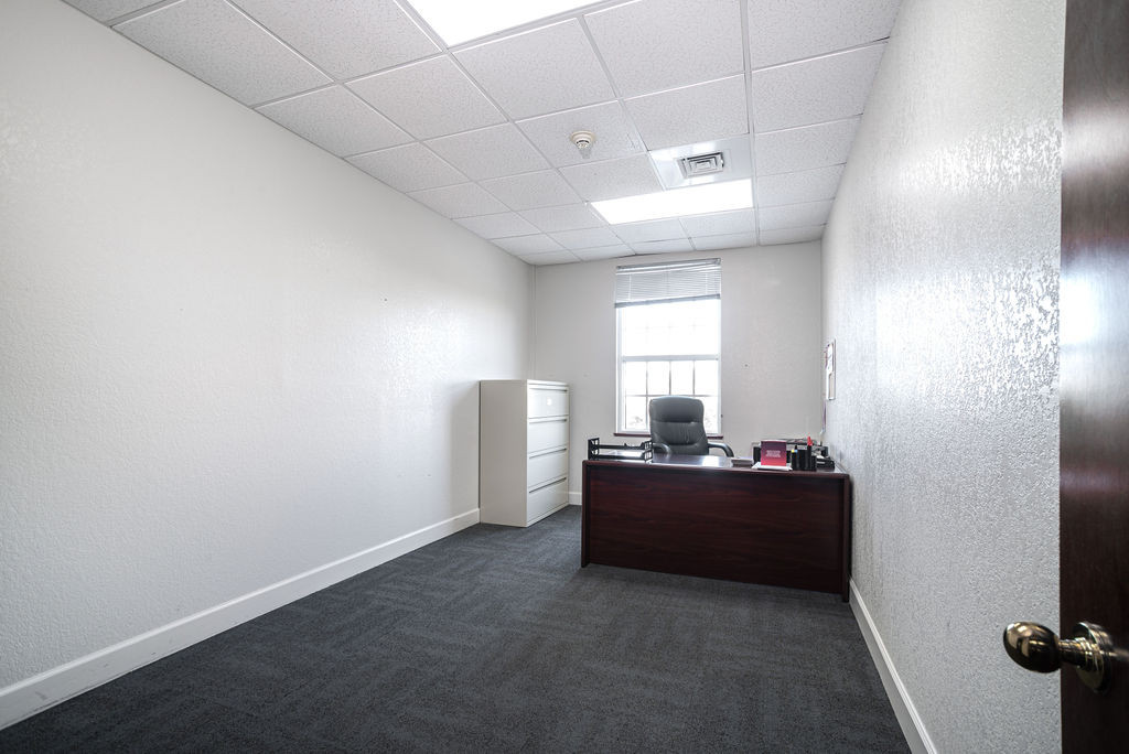 Adonis House (3rd Floor), Fort Street