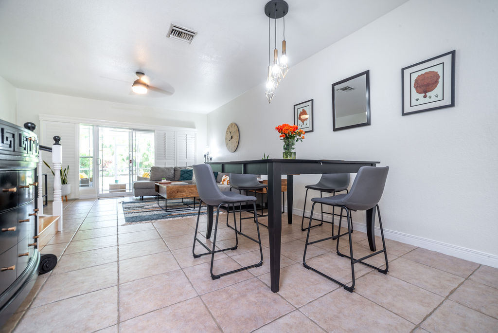 L'ambience 3 Bed Townhouse With Pool View