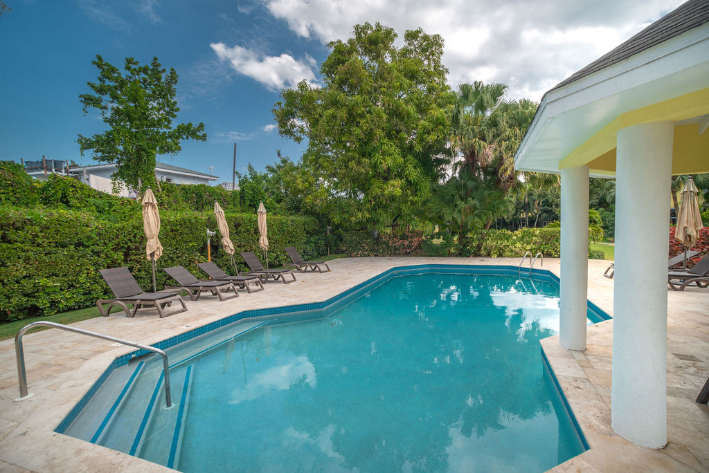 L'ambience 3 Bed Townhouse With Pool View