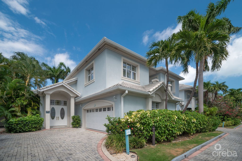 BRITANNIA KINGS COURT TOTALLY RENOVATED RARE JEWEL TOWNHOME