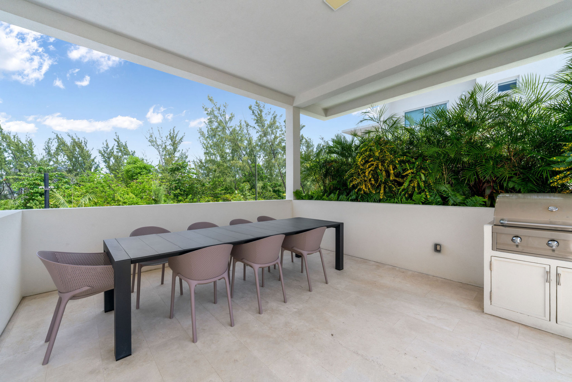 The Grove  End Unit- Seven Mile Beach Corridor
