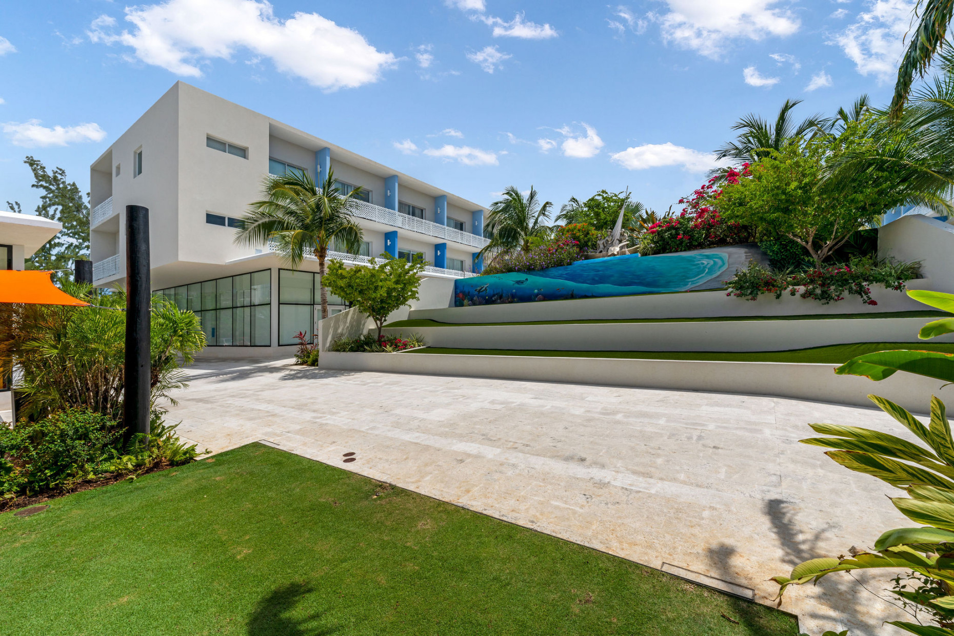 The Grove  End Unit- Seven Mile Beach Corridor