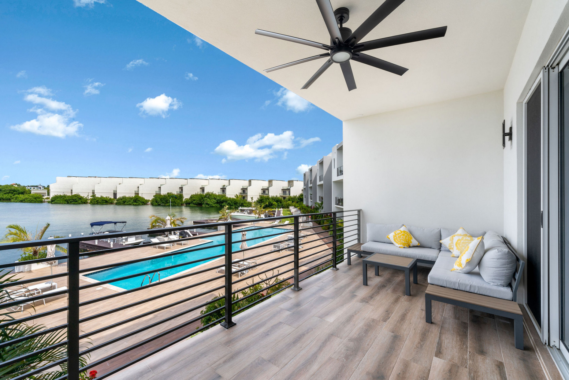 Ocean Crest, 4 Bedroom, Waterfront + Dock