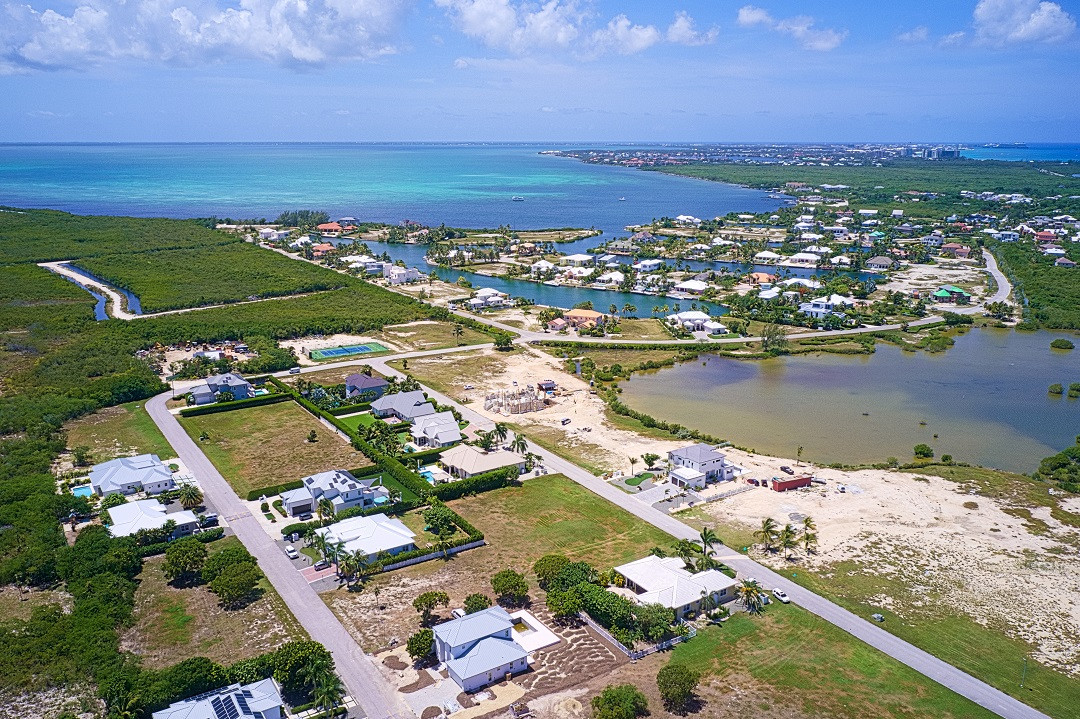 The Shores-shorecrest -executive Home Lot