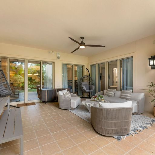 Ritz-carlton Private Residence #102