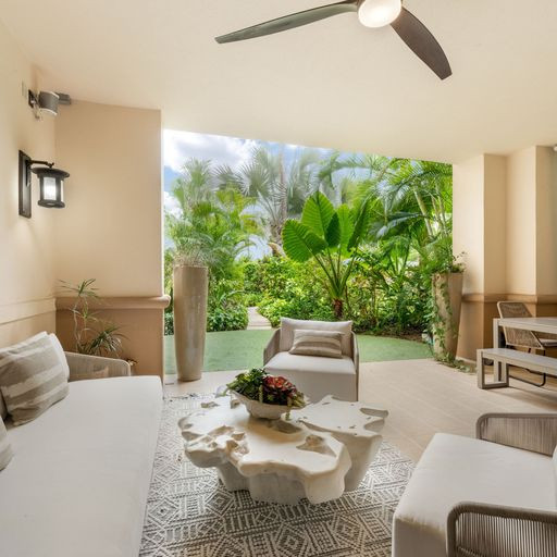 Ritz-carlton Private Residence #102