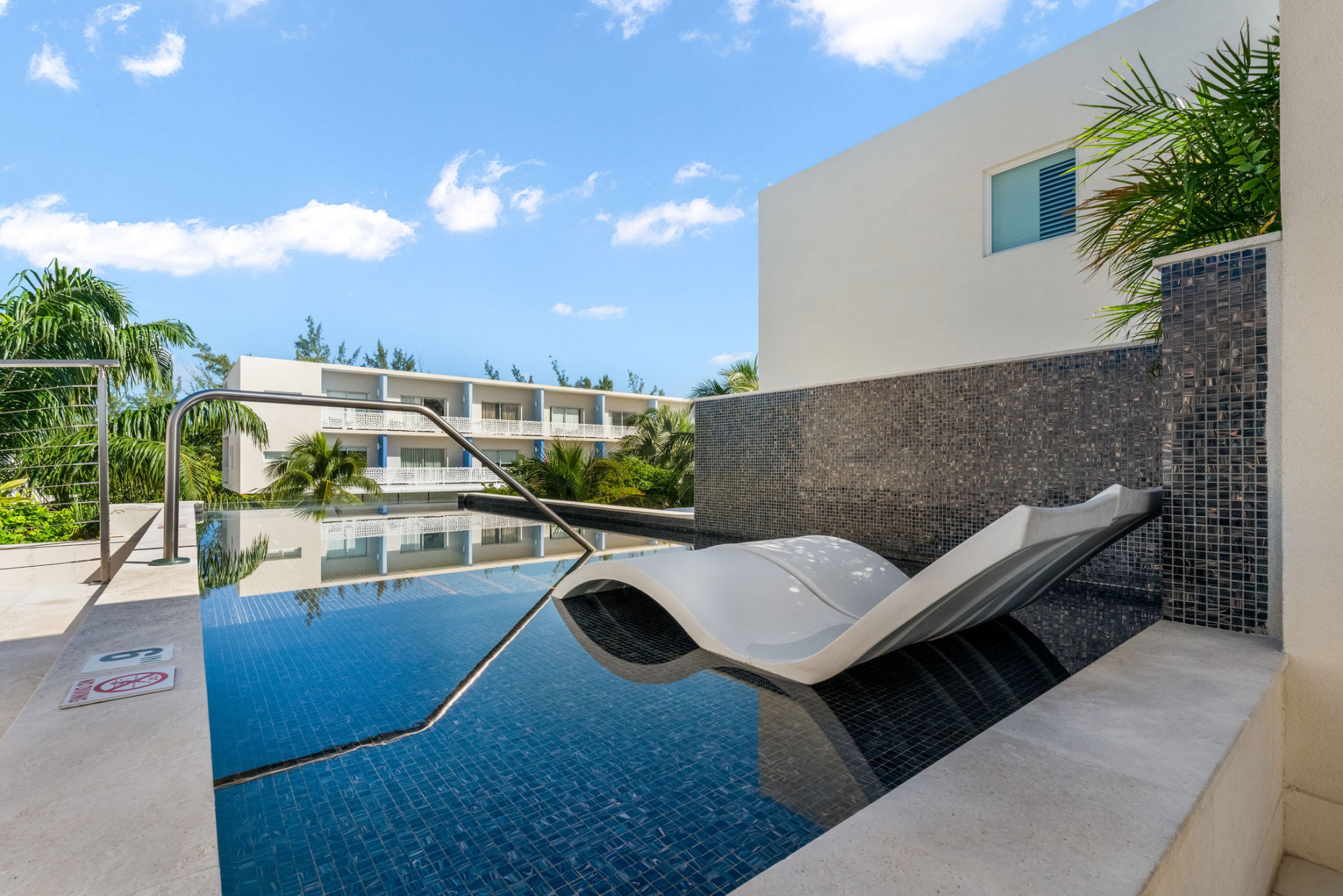 The Grove #39 - Stunning End Unit