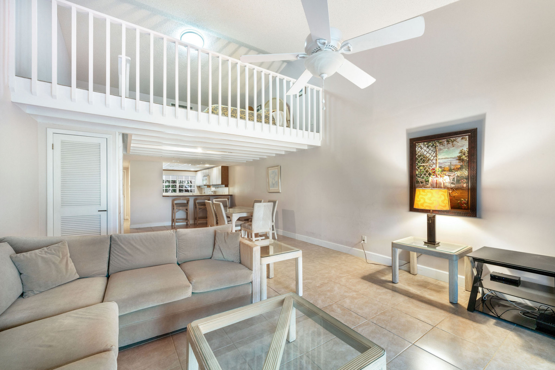 Britannia 1 Bed + Loft | Seven Mile Beach Corridor