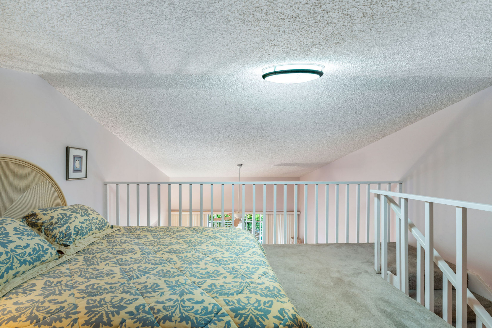 Britannia 1 Bed + Loft | Seven Mile Beach Corridor