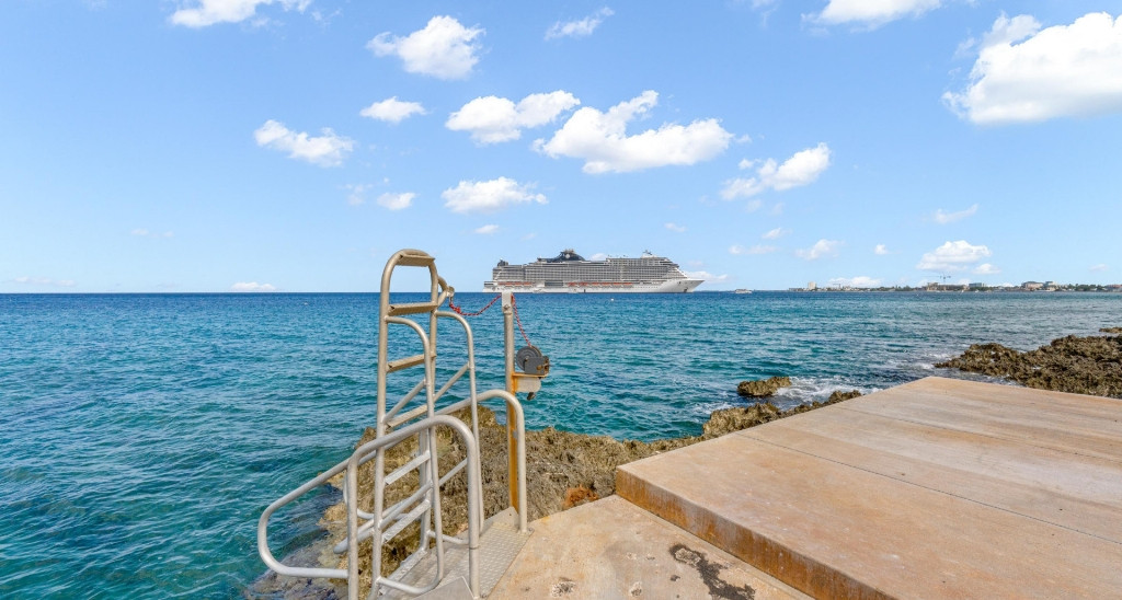 Rare Oceanfront Development Opportunity | South Church Street | 0.9 Acres