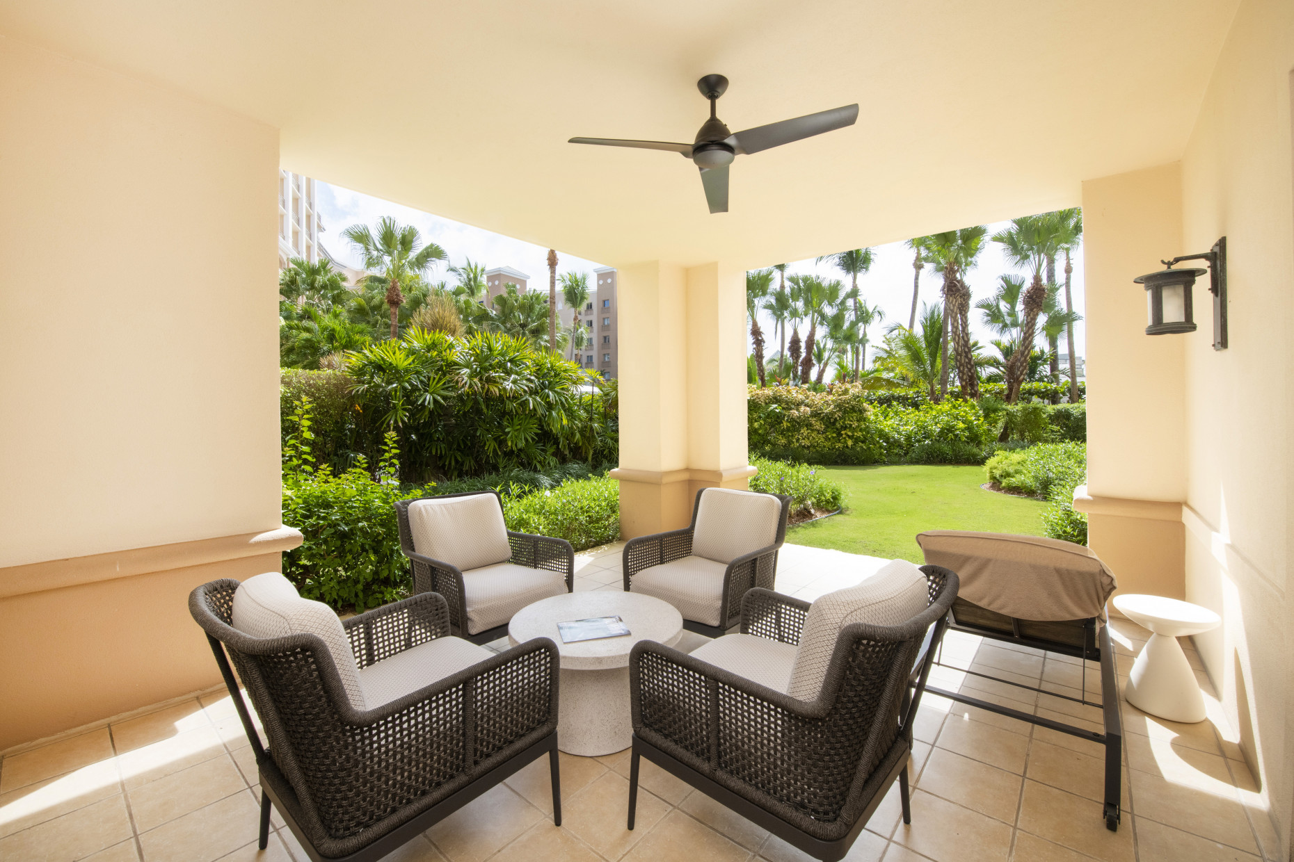 Ritz-carlton (pip) #111 North Tower Residences