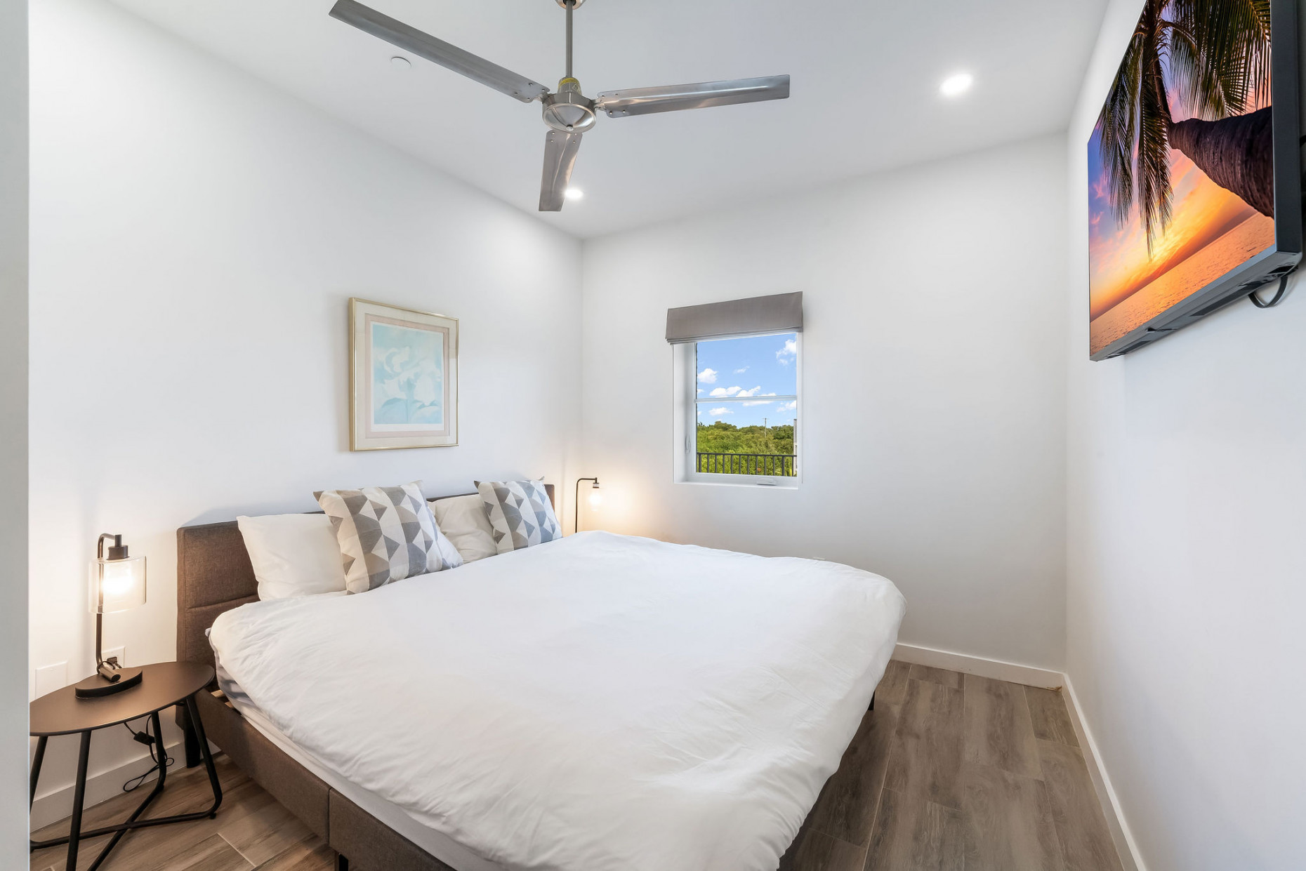 19 North | Extended 1-bed Plus 140 Sqft Balcony