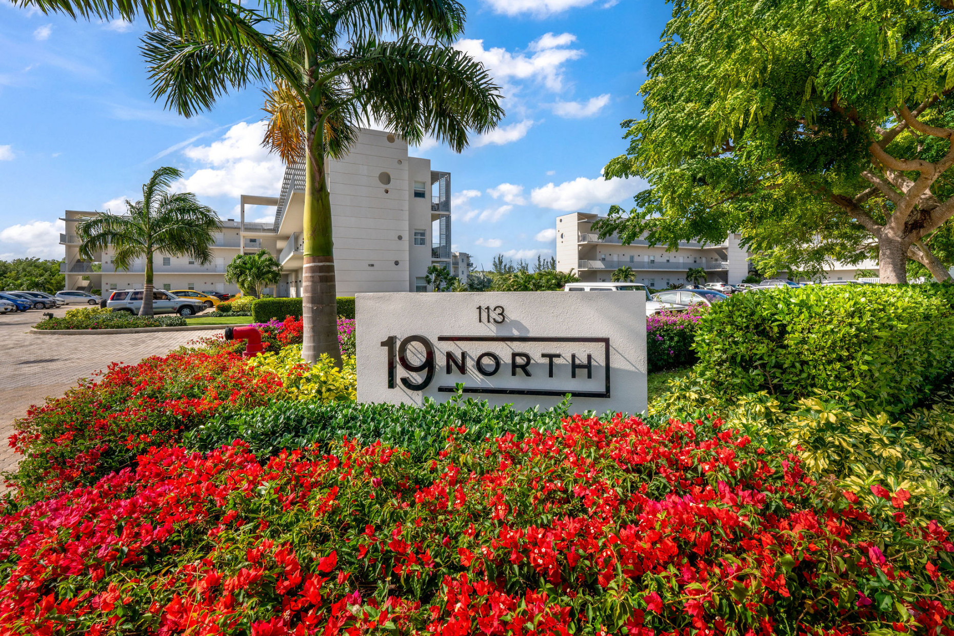 19 North | Extended 1-bed Plus 140 Sqft Balcony