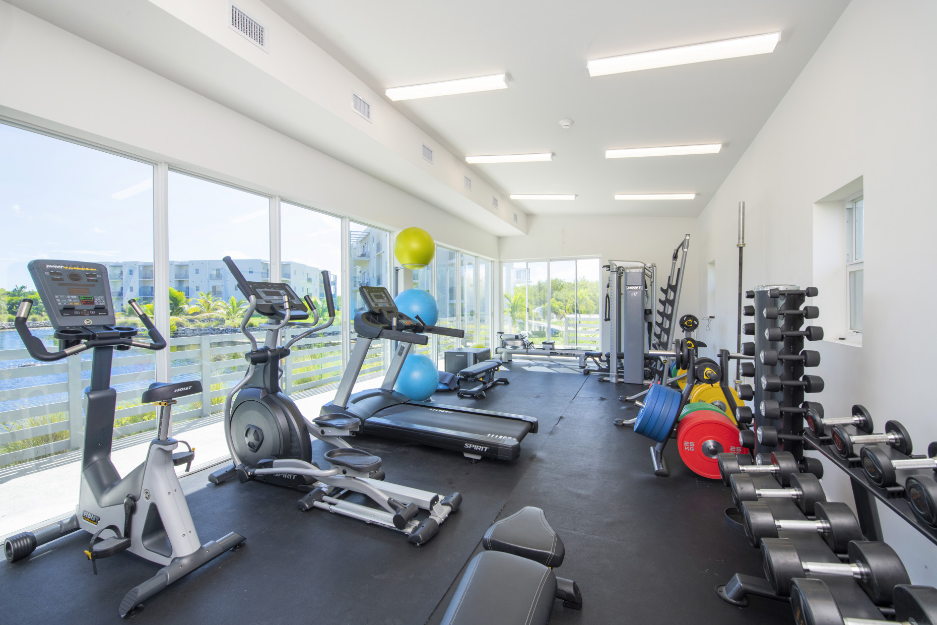 19 North | Extended 1-bed Plus 140 Sqft Balcony