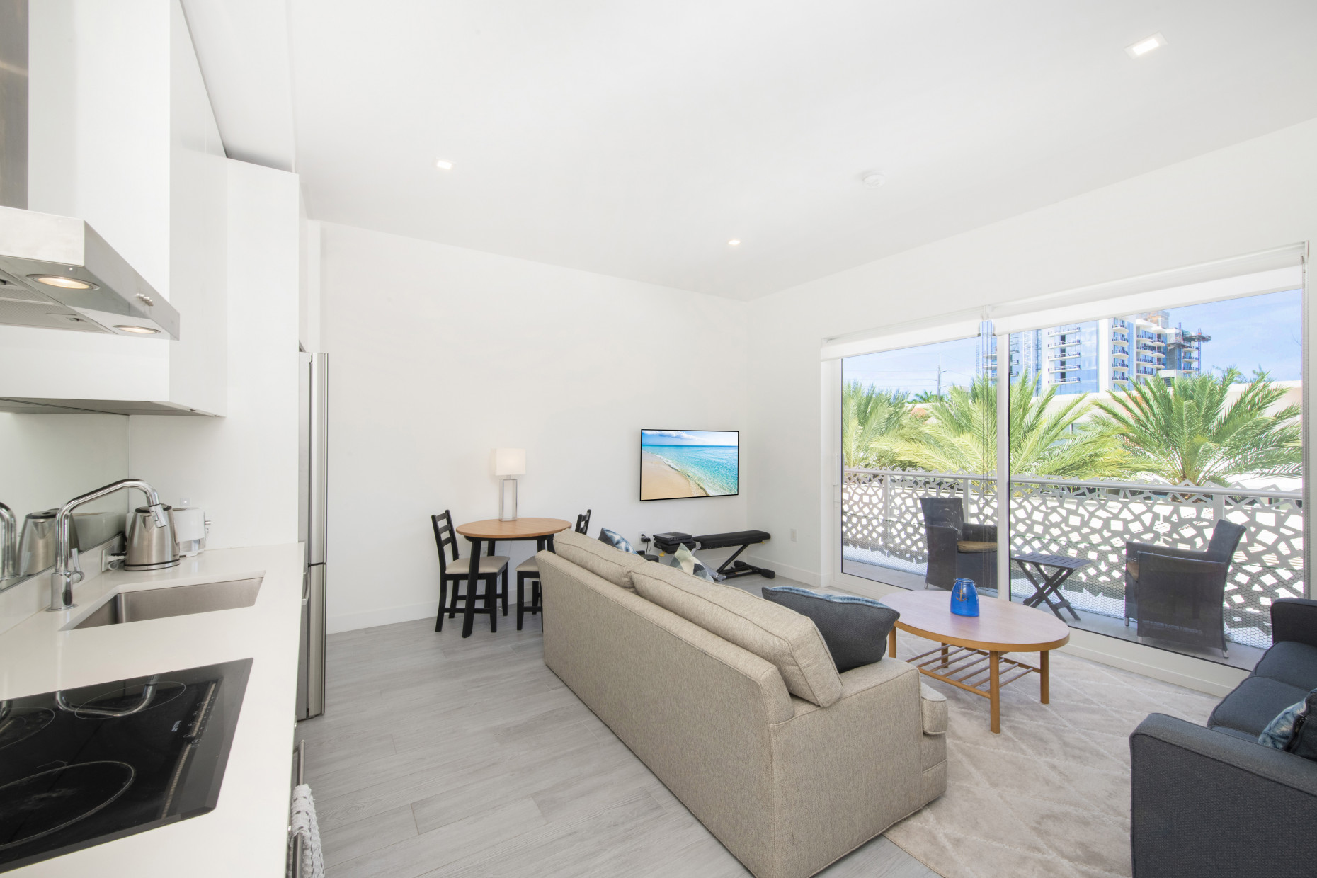 The Grove #33 | Seven Mile Beach Corridor