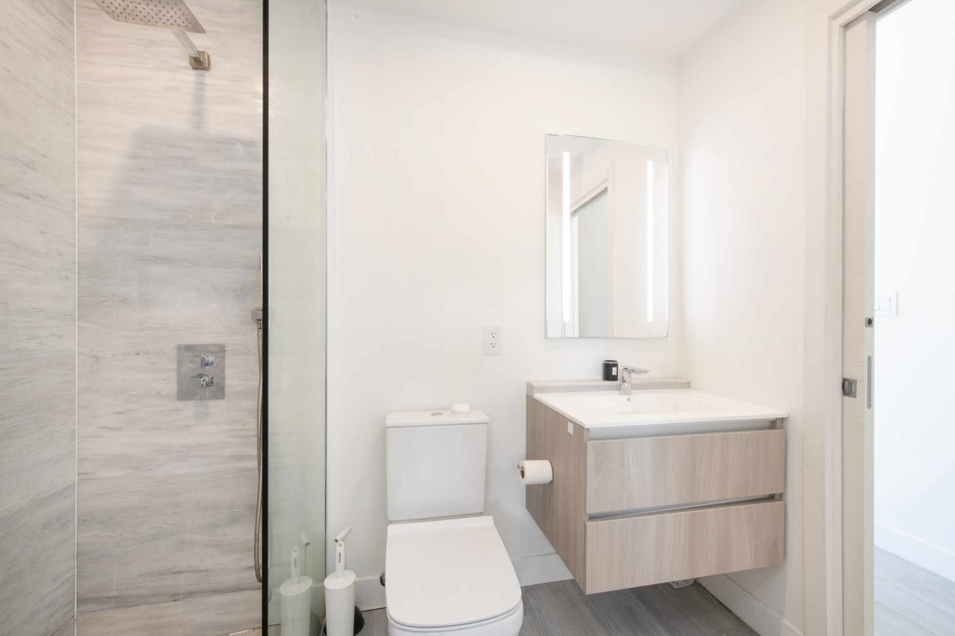 The Grove #33 | Seven Mile Beach Corridor