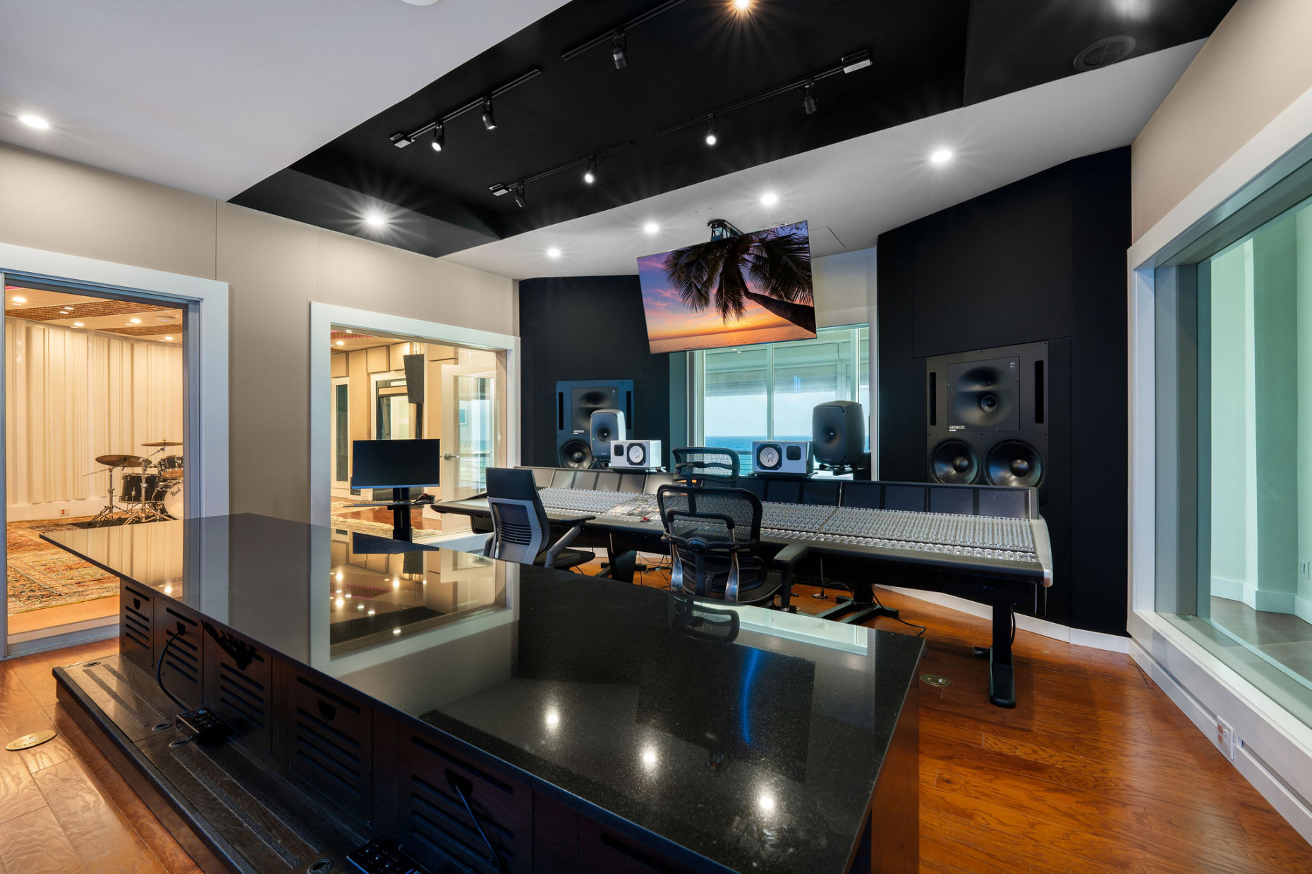 Whitehall House - Prime Commercial Building