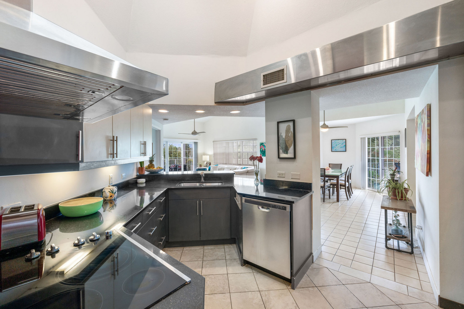 Britannia #133 | Canalfront Penthouse | 2-bed + Loft + Dock