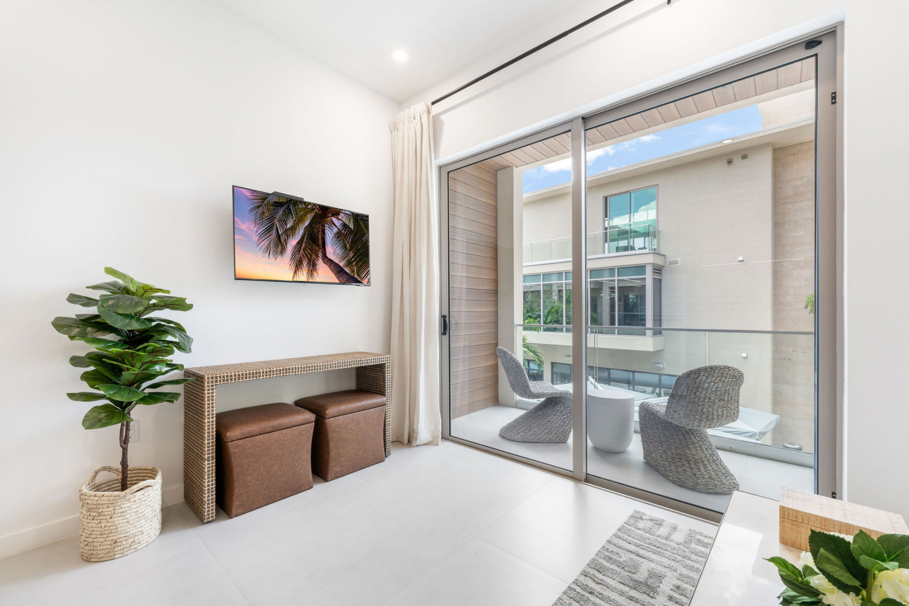 Harbour Walk | Brand New 1-bed Unit