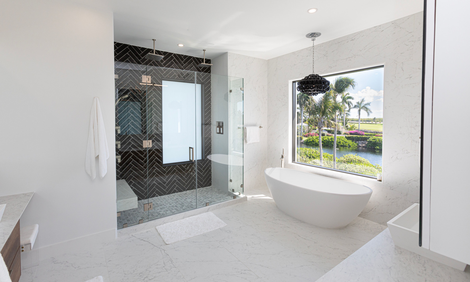 The Ritz-carlton Deckhouse