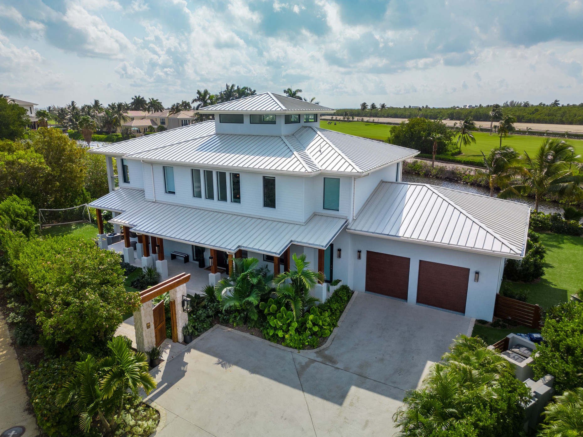 The Ritz-carlton Deckhouse