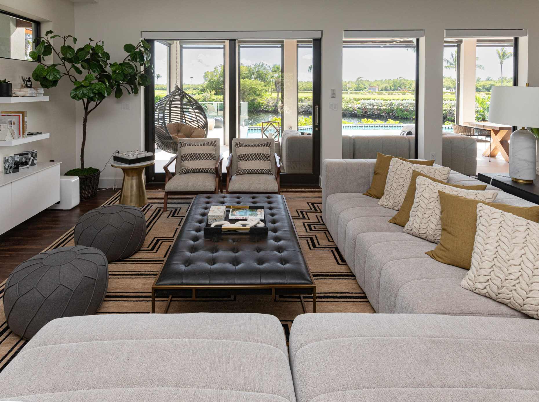 The Ritz-carlton Deckhouse