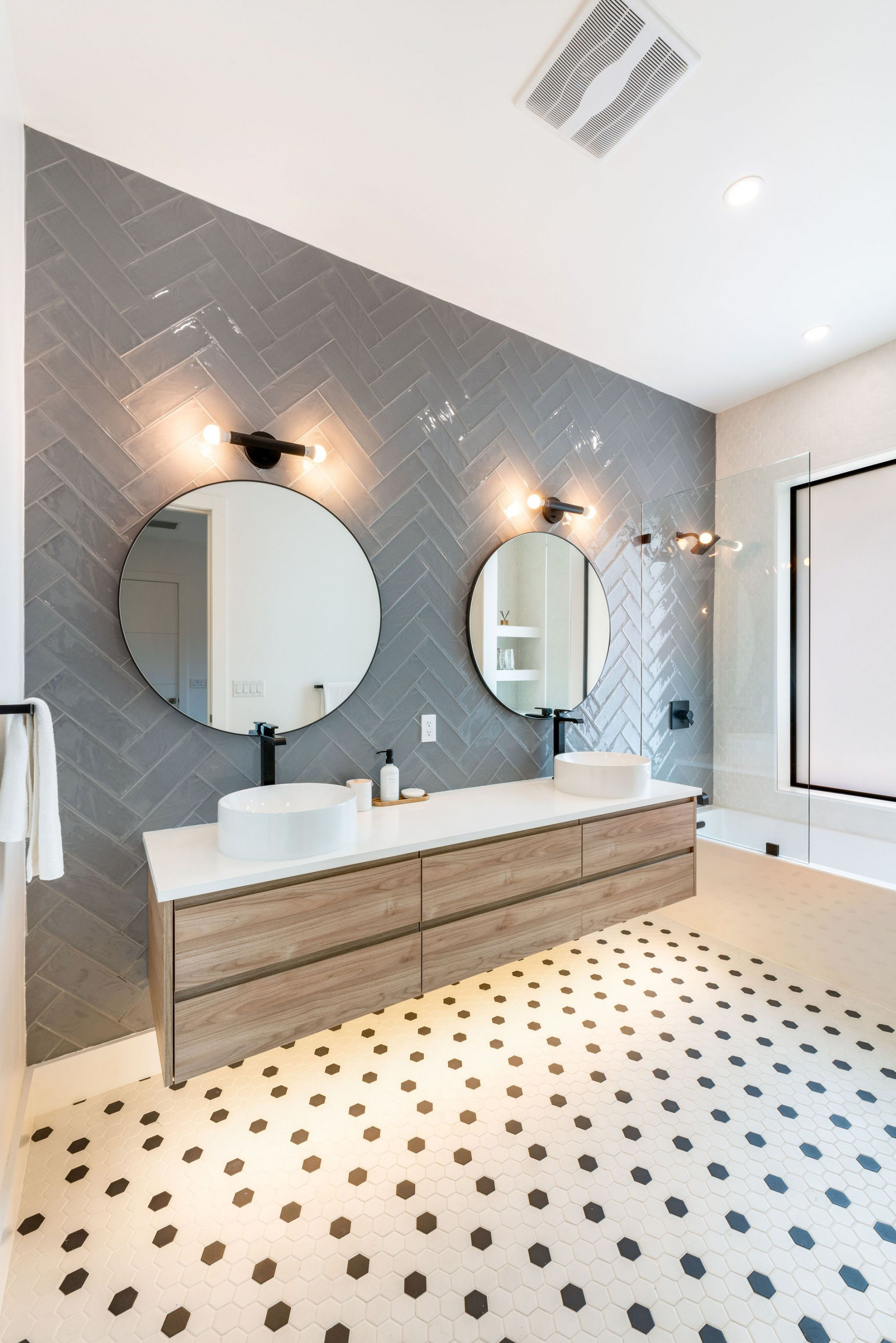 The Ritz-carlton Deckhouse