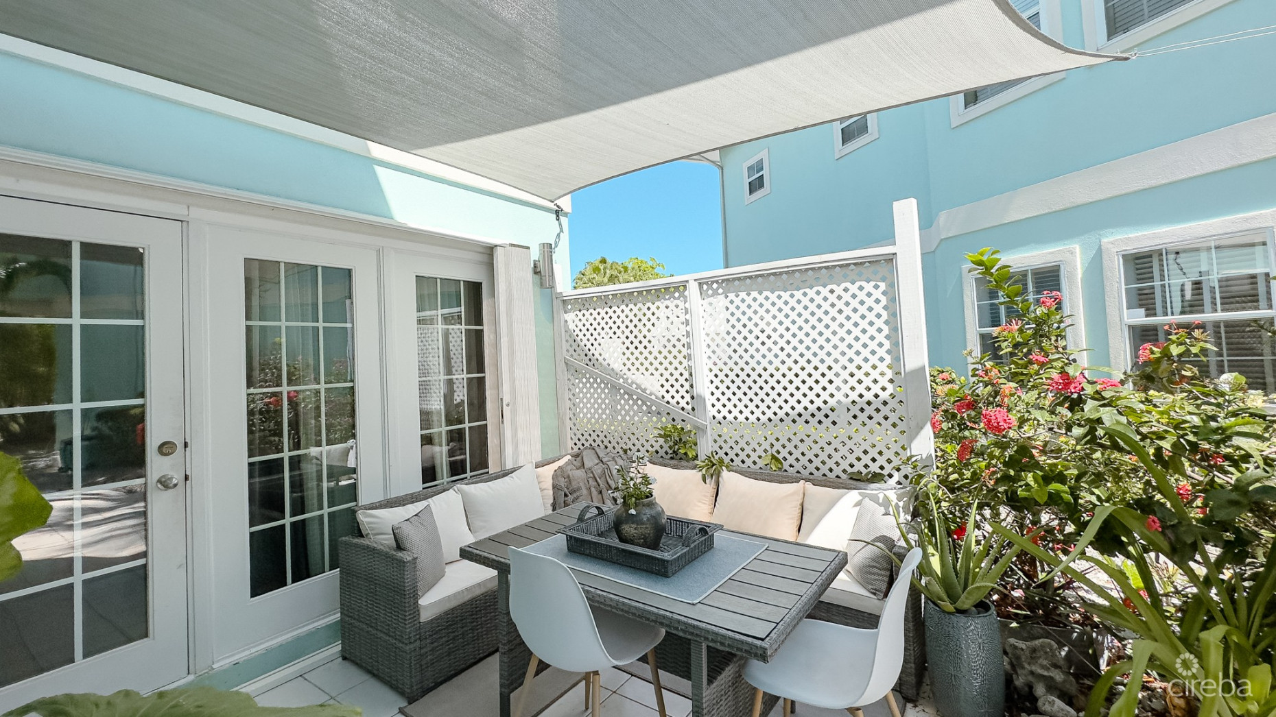 SOUTH SOUND 4 BED HOME -SUNRISE