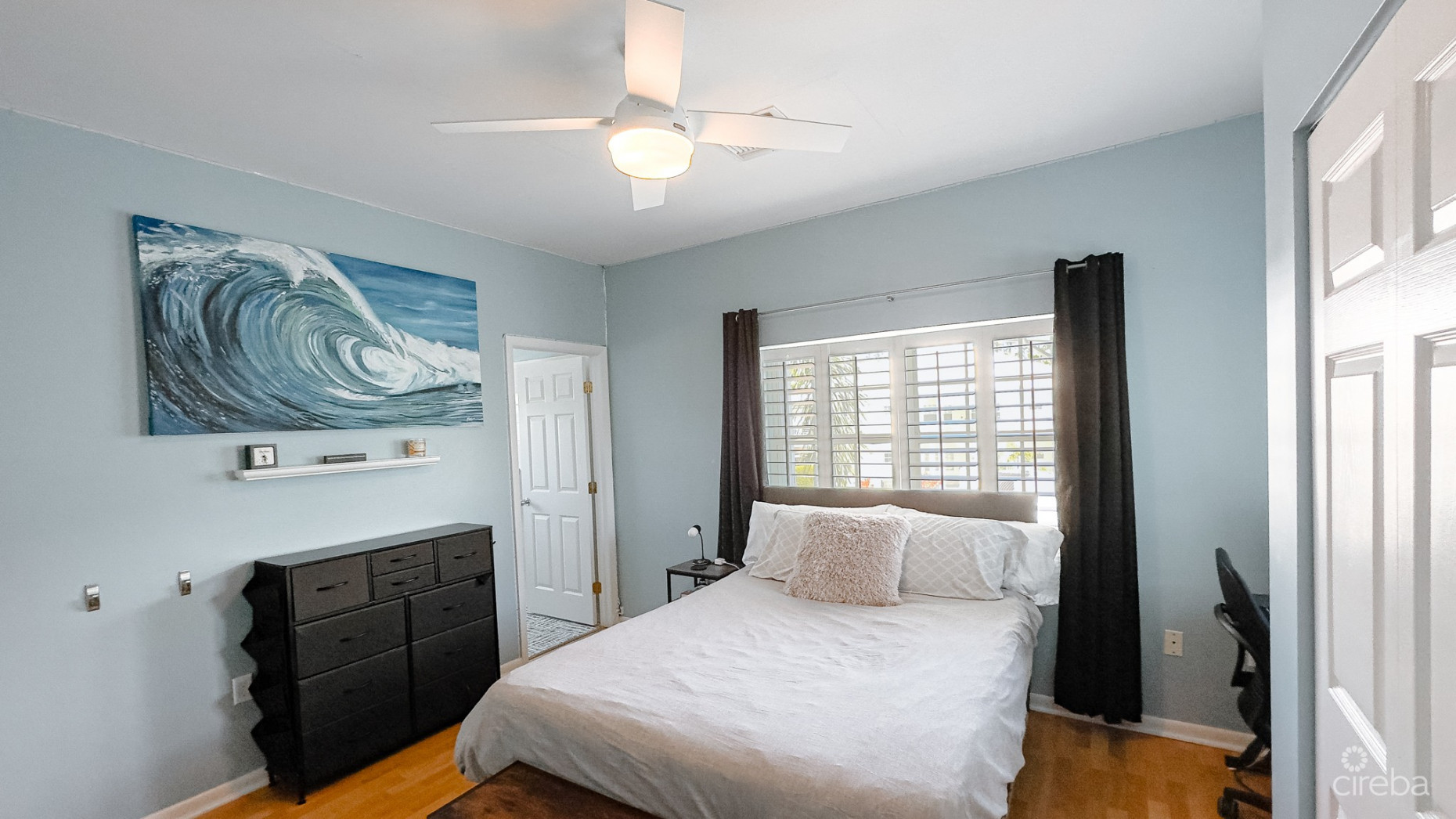 SOUTH SOUND 4 BED HOME -SUNRISE