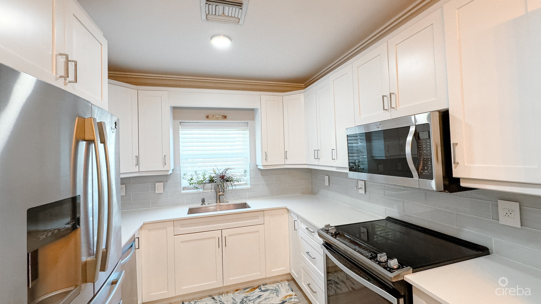 SOUTH SOUND 4 BED HOME -SUNRISE