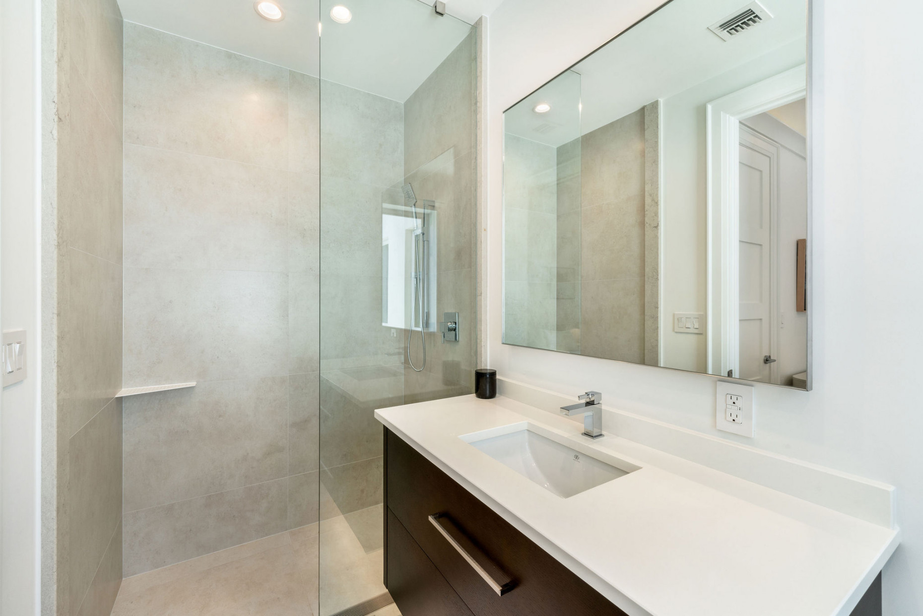 Stone Island Residence 402