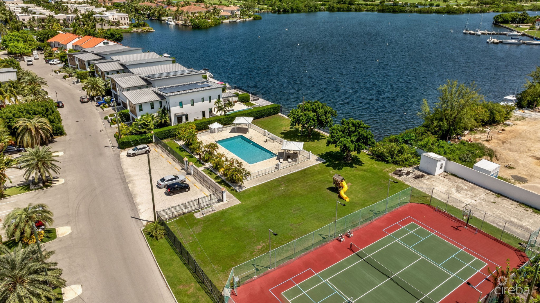 CANALFRONT 4 BED | 4.5 BATH - NEWLY RENOVATED GOVERNORS HARBOUR HOME