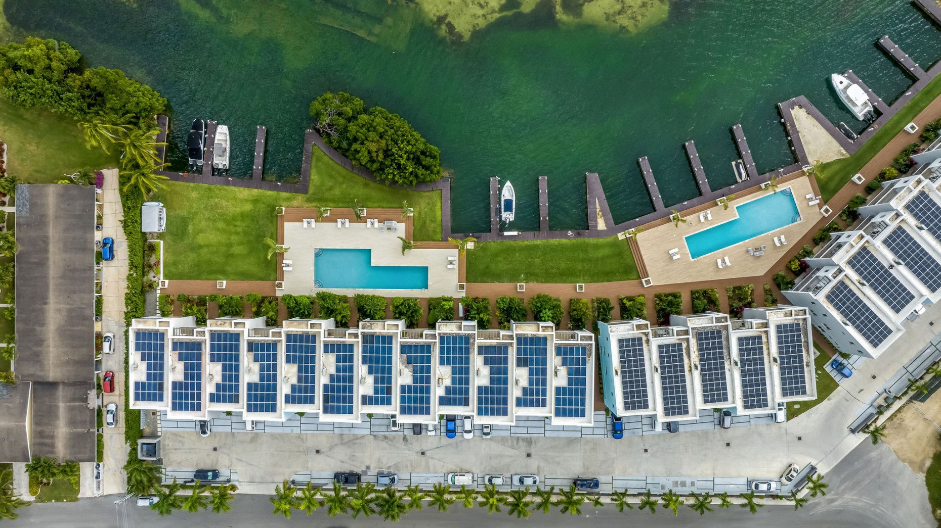 Ocean Crest |  4 - Bed Oceanfront + Garage / Dock