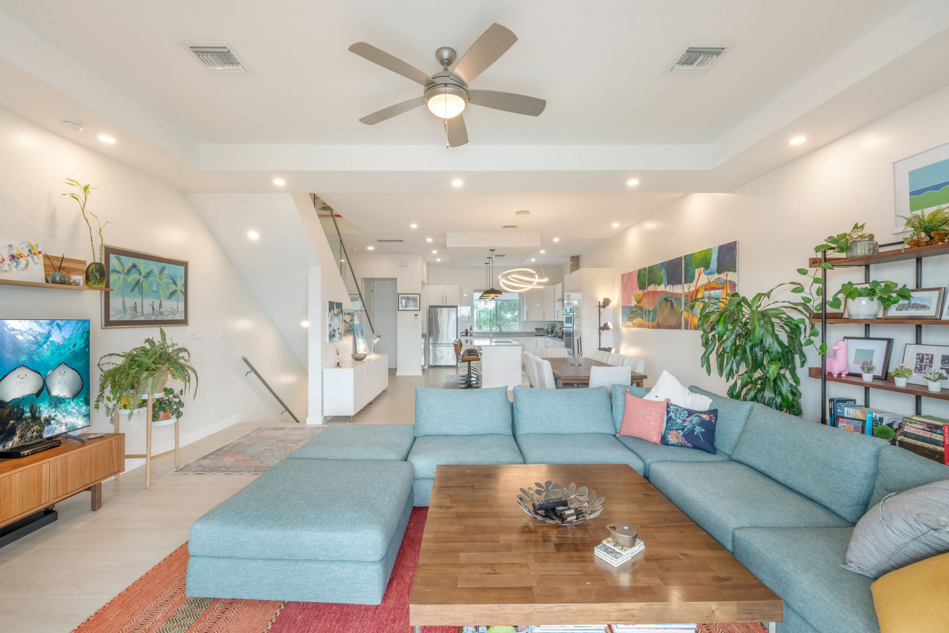 Ocean Crest |  4 - Bed Oceanfront + Garage / Dock