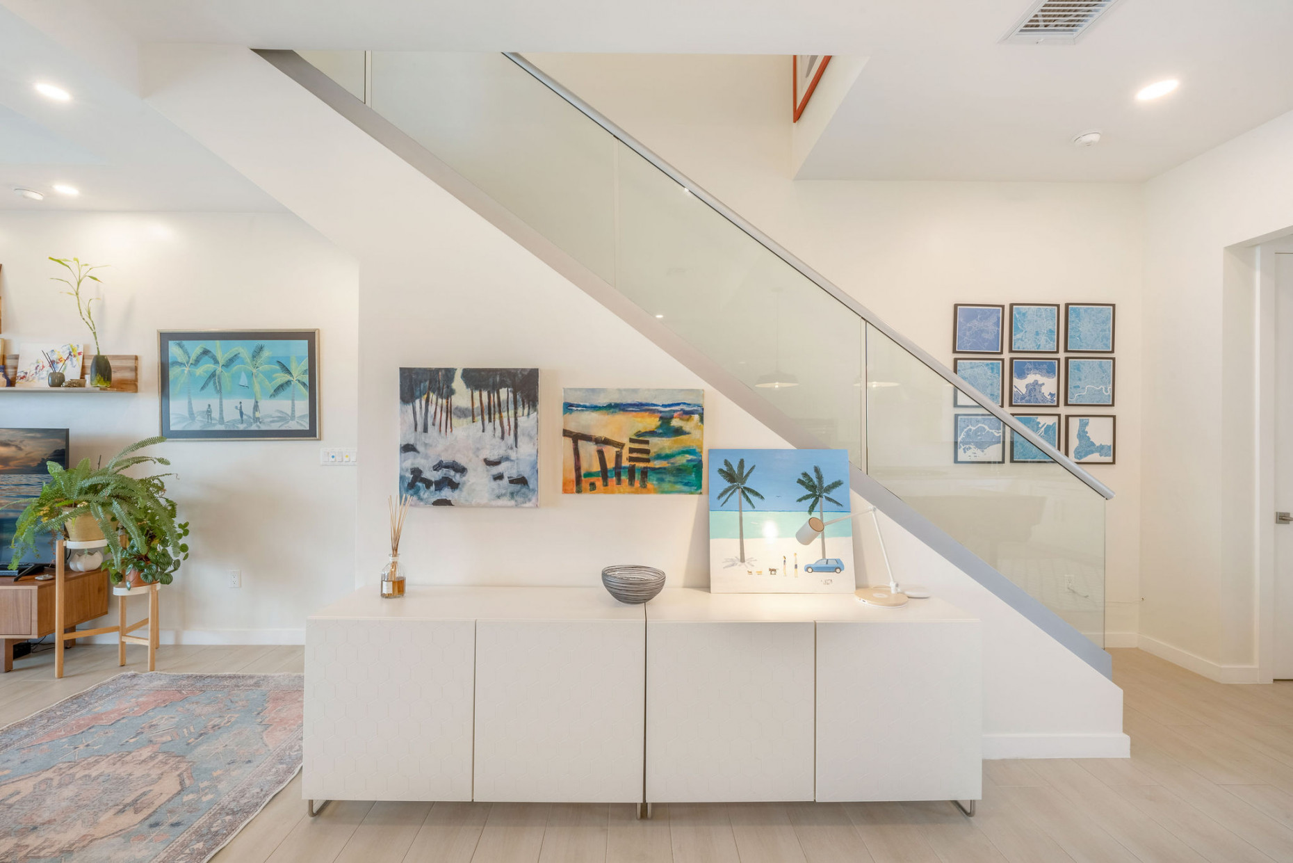 Ocean Crest |  4 - Bed Oceanfront + Garage / Dock