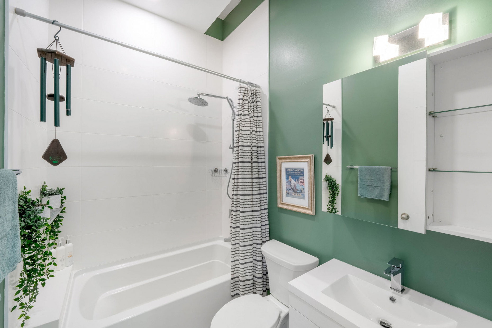 Ocean Crest |  4 - Bed Oceanfront + Garage / Dock