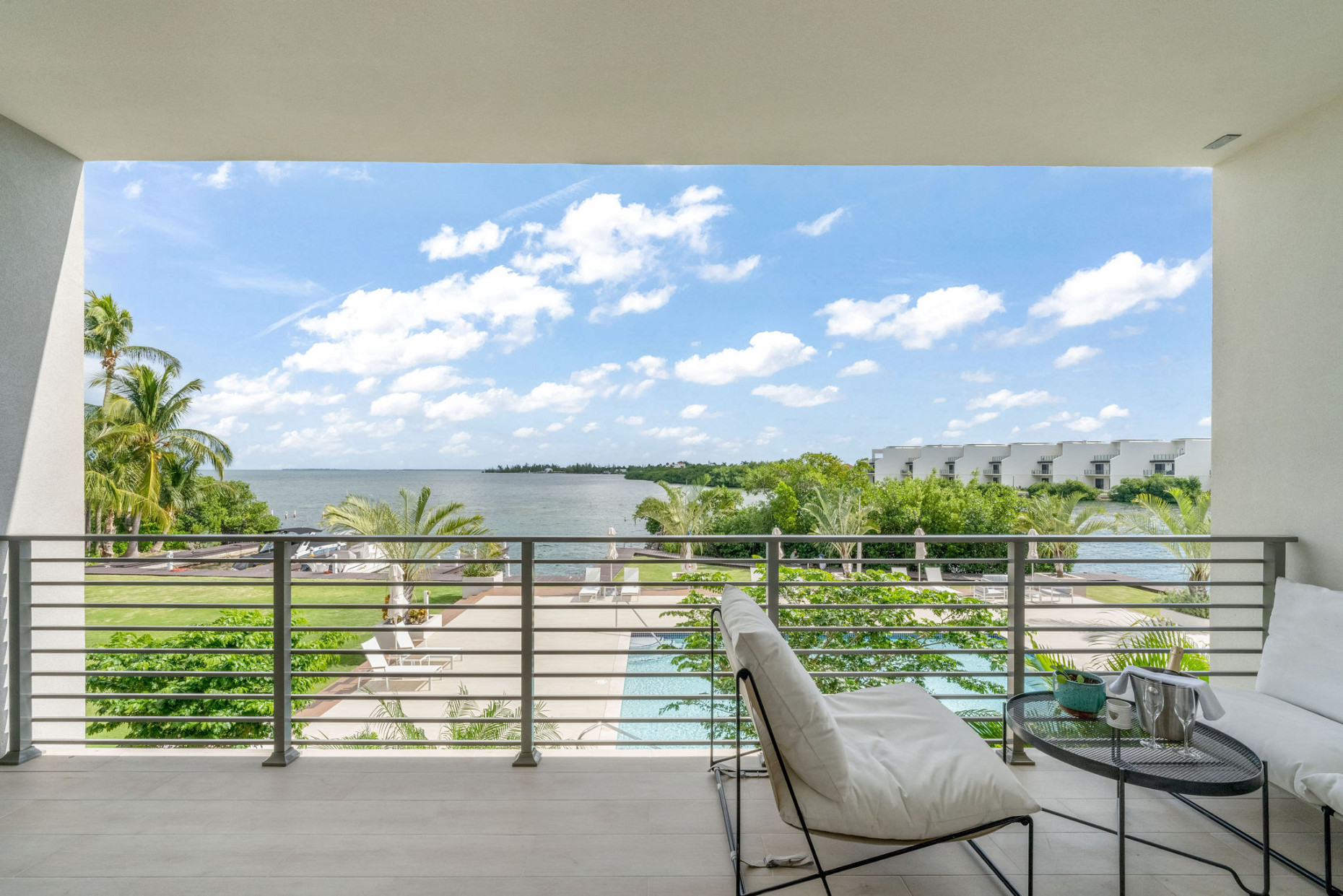 Ocean Crest |  4 - Bed Oceanfront + Garage / Dock