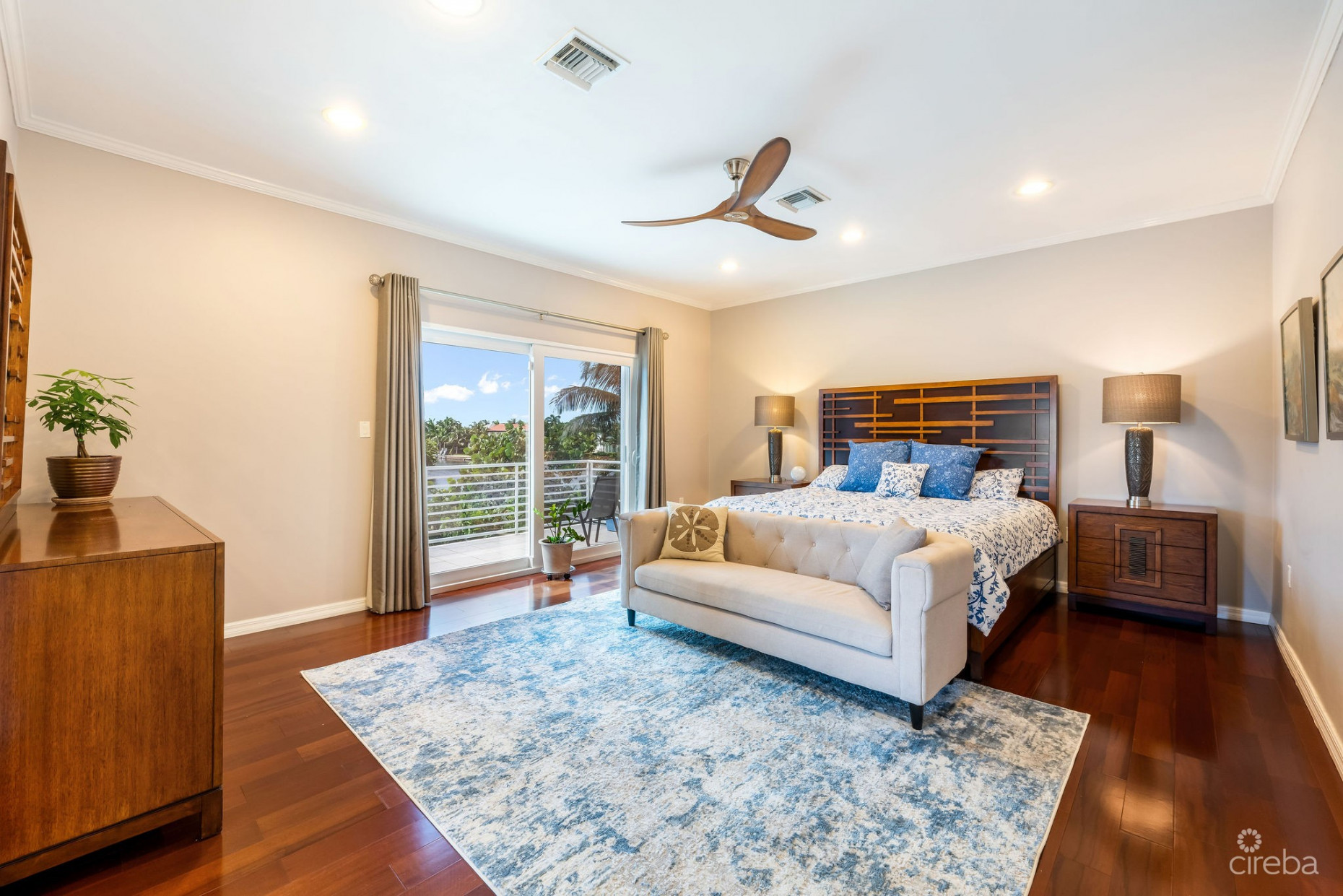 BIMINI DRIVE  - GRAND HARBOUR | EXCLUSIVE 5-BED WATERFRONT HOME