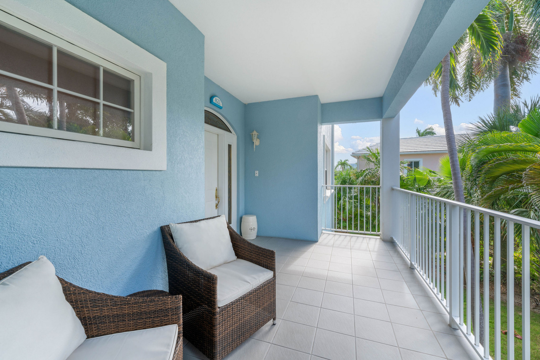 Britannia #821 Regents Court | Stunning 3-bed Residence