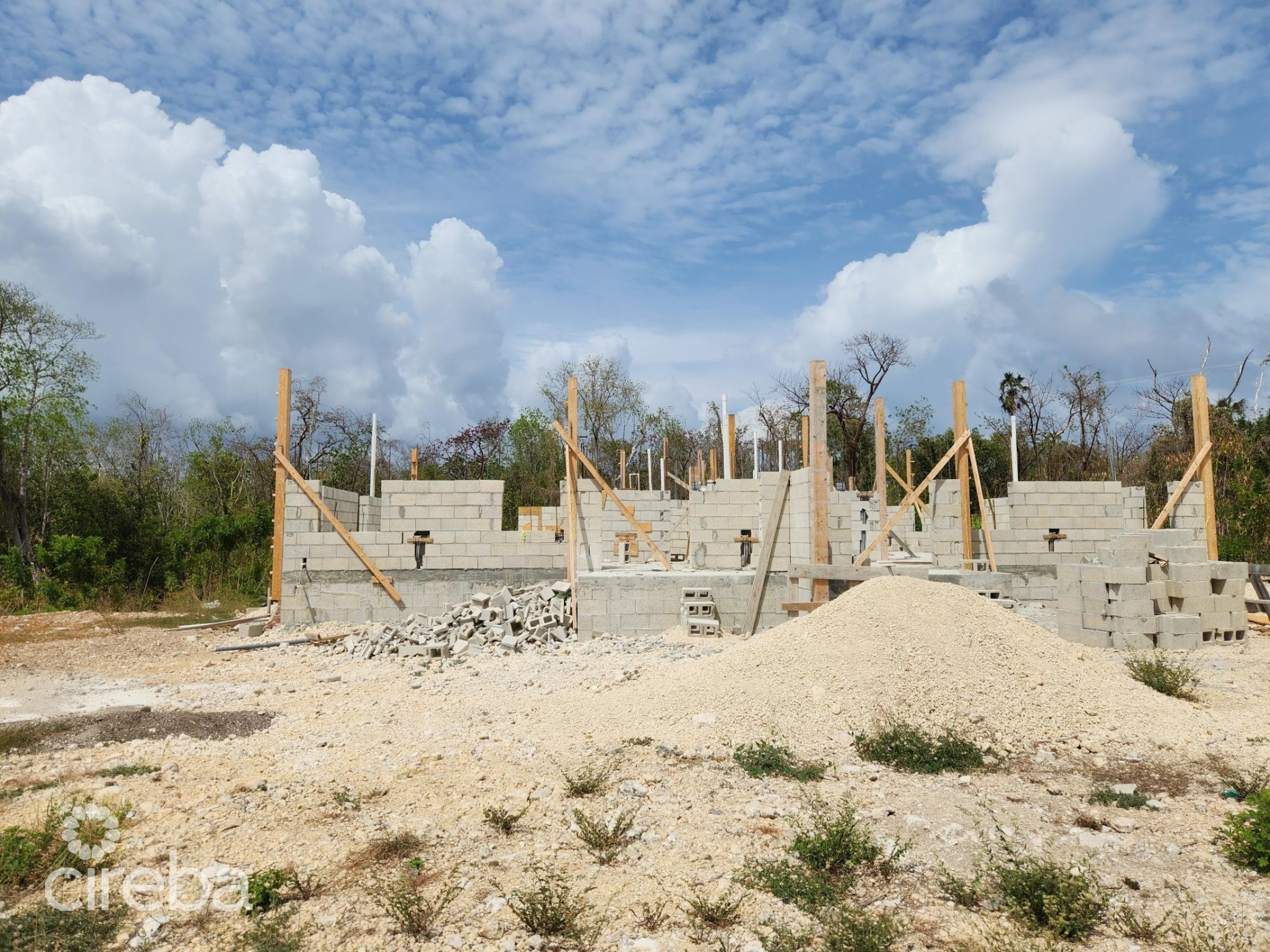 BEACH BAY LOT: FOUNDATION AND PLANS INCLUDED