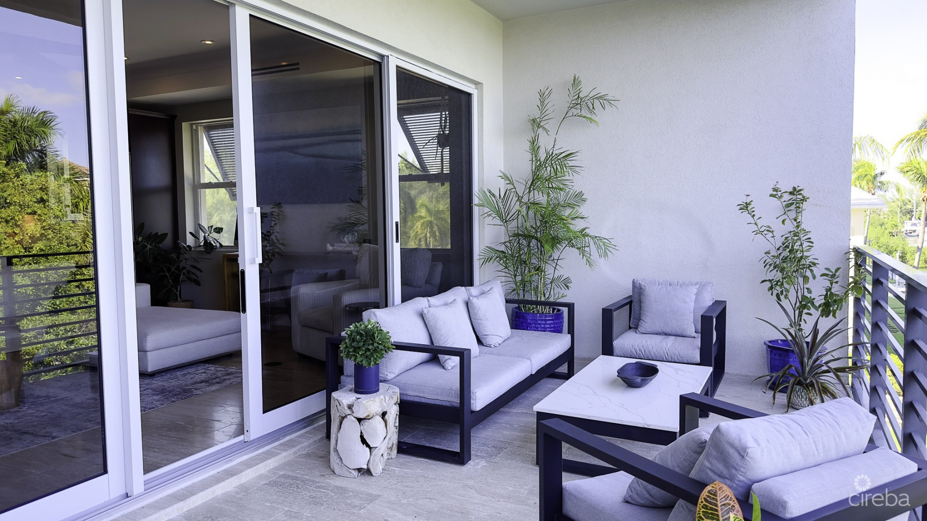 SMB CORRIDOR 4 BED -THE DRAKE