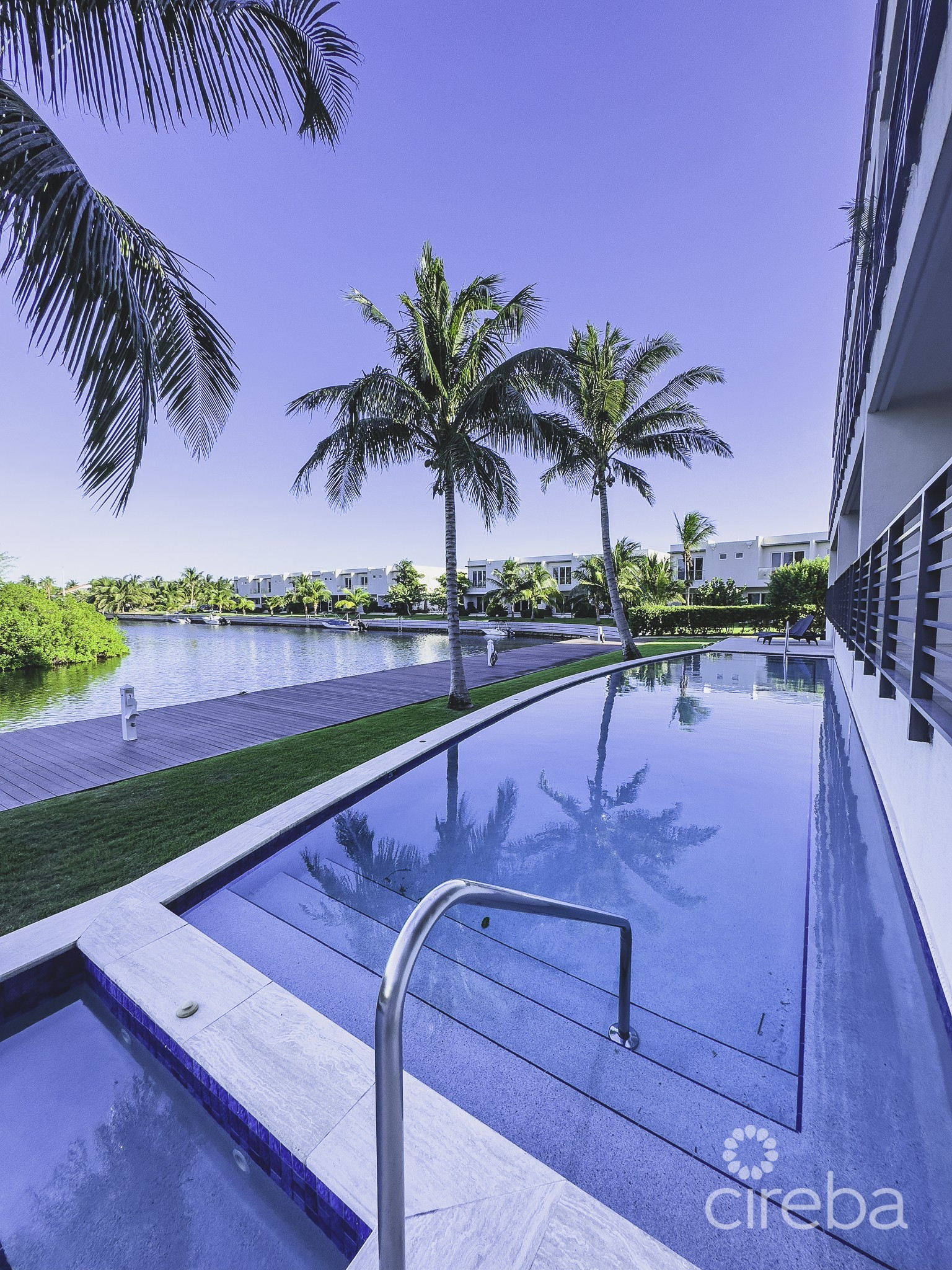 SMB CORRIDOR 4 BED -THE DRAKE